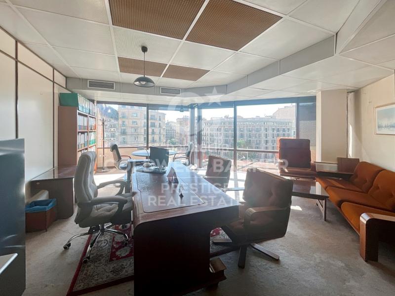 Foto 99d5bf4b-7aff-4a33-9659-2b46dc205983. Oficina a Dreta de l´Eixample Barcelona