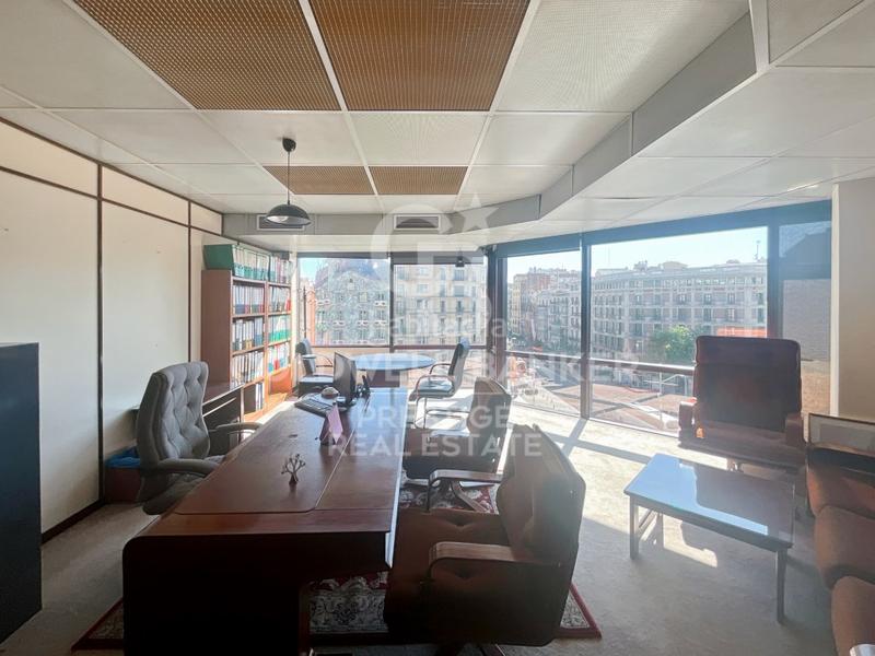 Foto bf1d02a4-2b99-4676-bc8e-2e3eac5d65c5. Oficina a Dreta de l´Eixample Barcelona