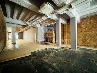 Lloguer Local Comercial  N/a. Bonito local comercial en pleno centro barcelona