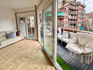 Piso  N/a. Piso con diseño único e increíble terraza en sagrada familia