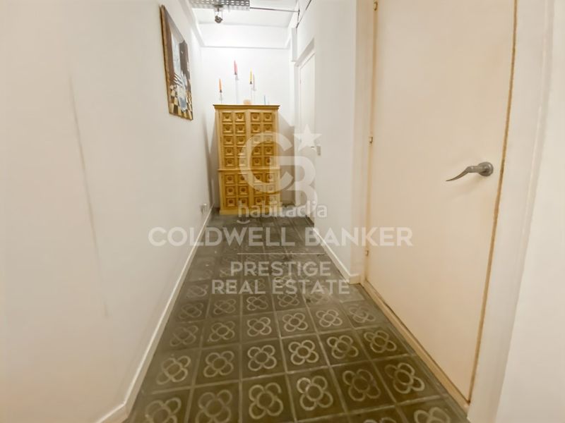Foto 49e9d6a3-efa2-46a4-9c5a-f4b1eb03e3f6. Local comercial a L´Antiga Esquerra de l´Eixample Barcelona