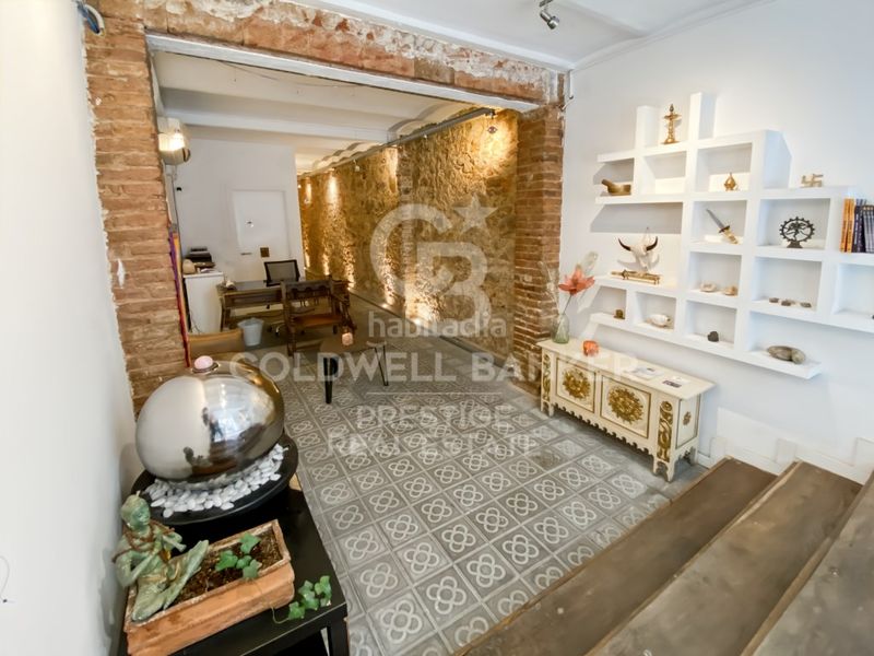 Foto 5ea8c9d1-9e65-459b-b9fb-61cac0416ed6. Local comercial a L´Antiga Esquerra de l´Eixample Barcelona