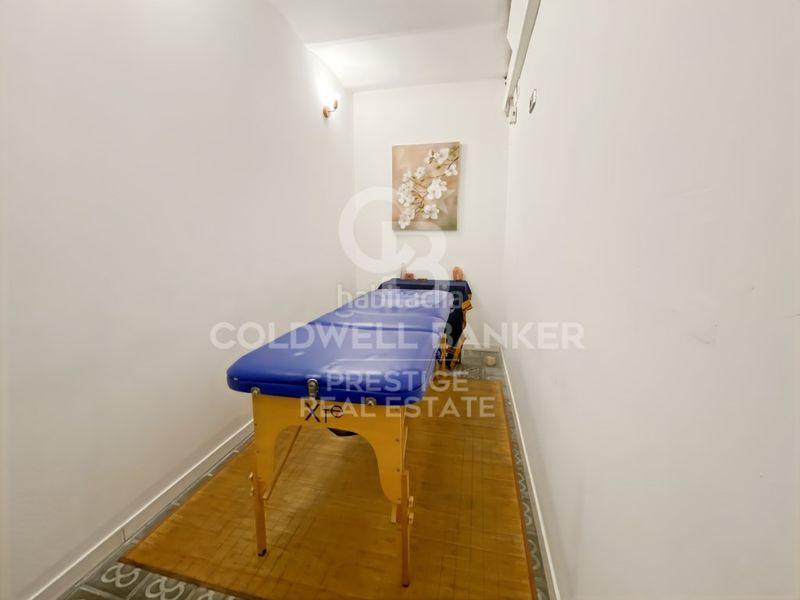 Foto f1b53da1-aaa0-4ffe-aa18-5b6e55fae3bf. Local comercial a L´Antiga Esquerra de l´Eixample Barcelona