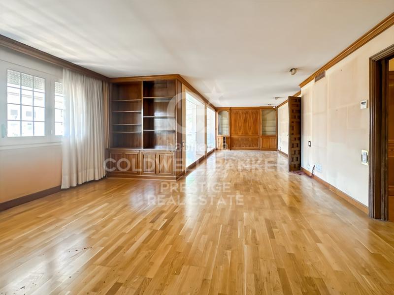 Foto 12f7bd91-f83c-403e-9256-47c1cfeb6c42. Attique avec parking dans Tres Torres Barcelona