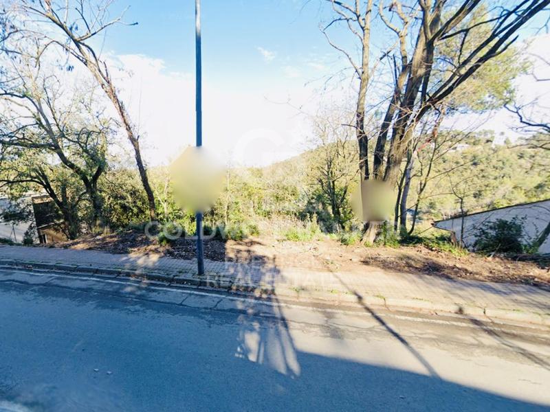 Foto cd6d7493-e83c-44fc-a484-7ea63457e0c3. Terreny residencial a Les Planes Sant Cugat del Vallès