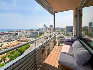 Attique  N/a. Impresionante ático con terraza , vistas al mar, piscina y parki