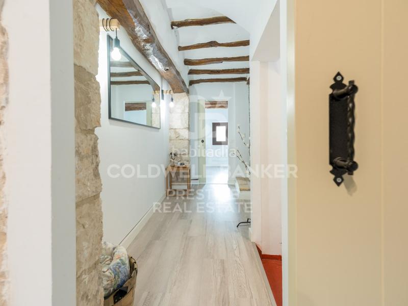 Foto 54137380-44c8-4eca-bfd1-fb4c6316e2c7. Haus mit parking in Almatret