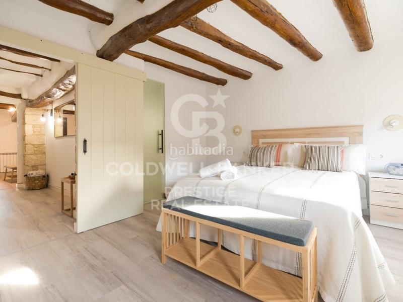 Foto c8dce2ab-8001-464a-87a4-7b1963830cf4. Haus mit parking in Almatret