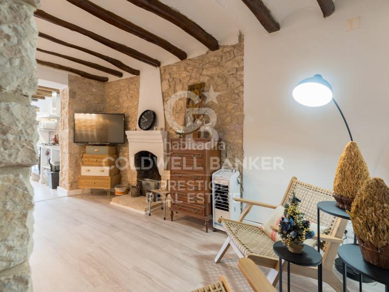 Foto ca313ca1-085e-4dee-8412-5cb069eee44b. Haus mit parking in Almatret