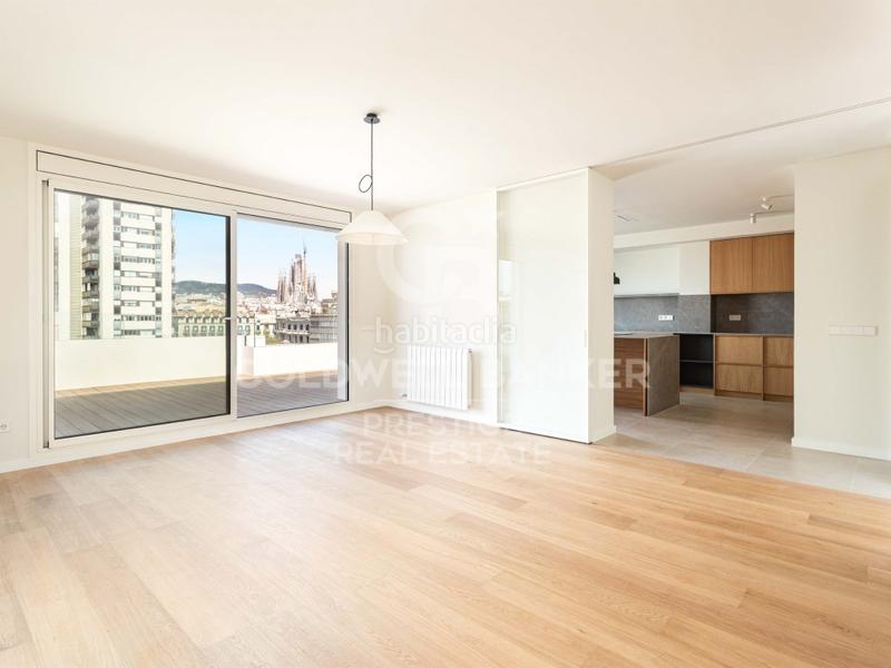 Foto 04e35ee8-3344-44b5-9f98-4be22b9e6d38. Dachwohnung mit parking in Fort Pienc Barcelona