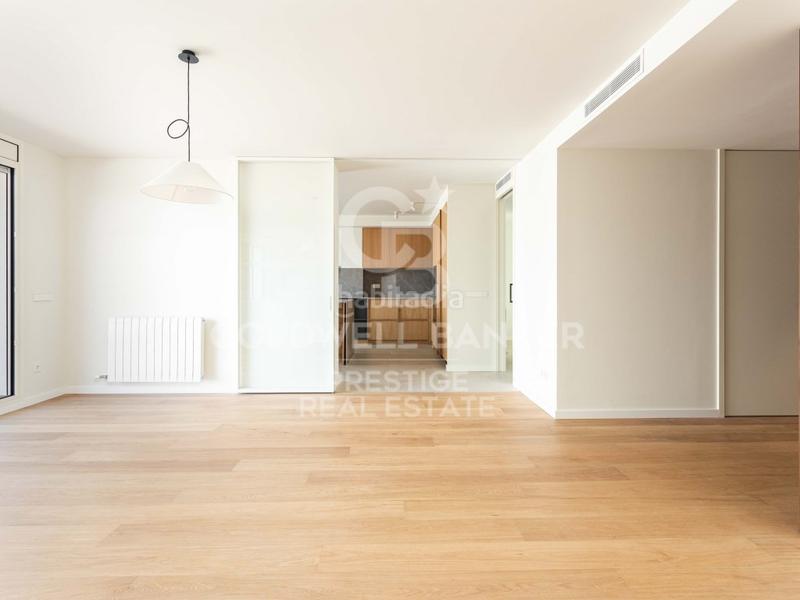 Foto 27e3a8ef-8ec3-4a69-ae22-2d717fd0fad5. Dachwohnung mit parking in Fort Pienc Barcelona