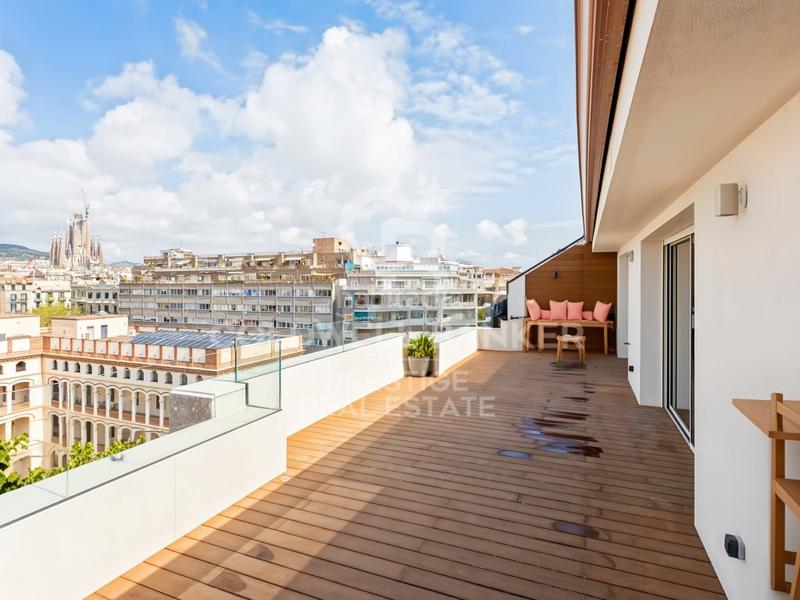 Foto 2fc53da9-63e7-4bff-9b1e-d3740b48d4c0. Dachwohnung mit parking in Fort Pienc Barcelona