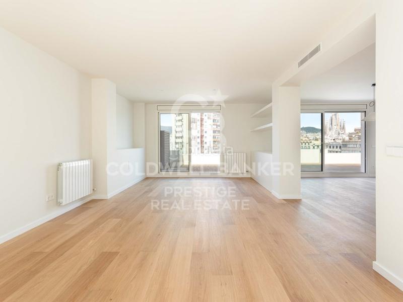 Foto 36f00a5f-2768-4bc6-97ab-d8948d9e0906. Dachwohnung mit parking in Fort Pienc Barcelona