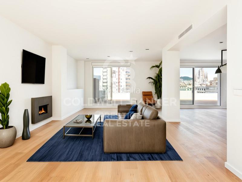 Foto 5bca851b-2940-490d-9e03-99292379487b. Dachwohnung mit parking in Fort Pienc Barcelona