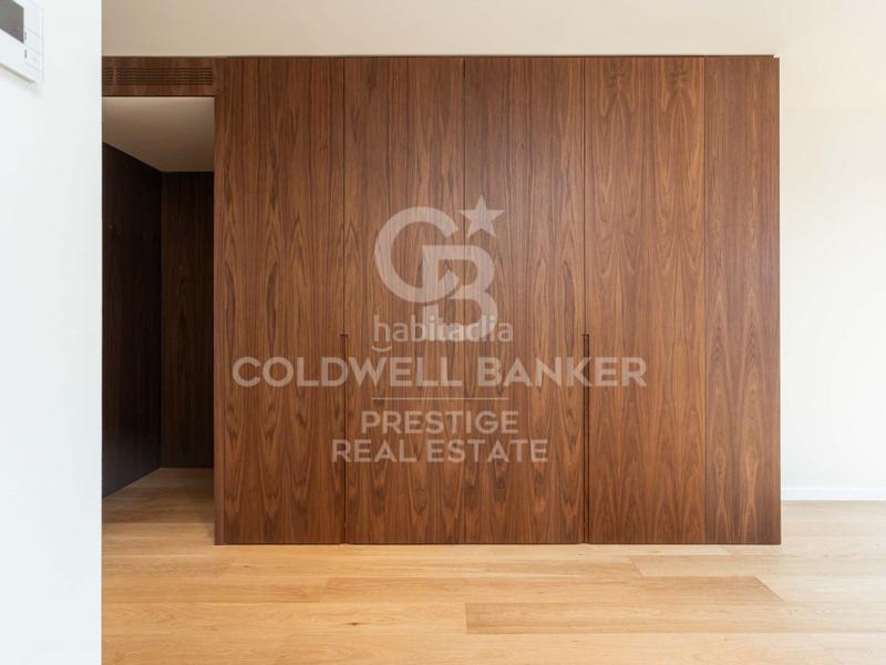 Foto 5bd56c77-74b2-4e0b-8082-0ce9f4d97ea7. Dachwohnung mit parking in Fort Pienc Barcelona