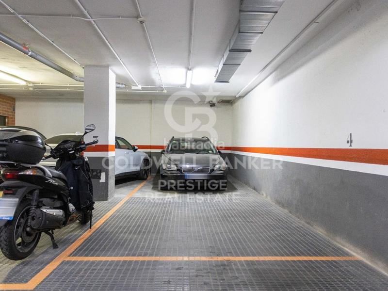 Foto 6c9d3c90-739b-475b-bc8f-b9c02f54cf48. Dachwohnung mit parking in Fort Pienc Barcelona