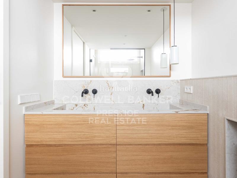 Foto 7016eec2-7bf3-487b-b227-64bf8056bbab. Dachwohnung mit parking in Fort Pienc Barcelona