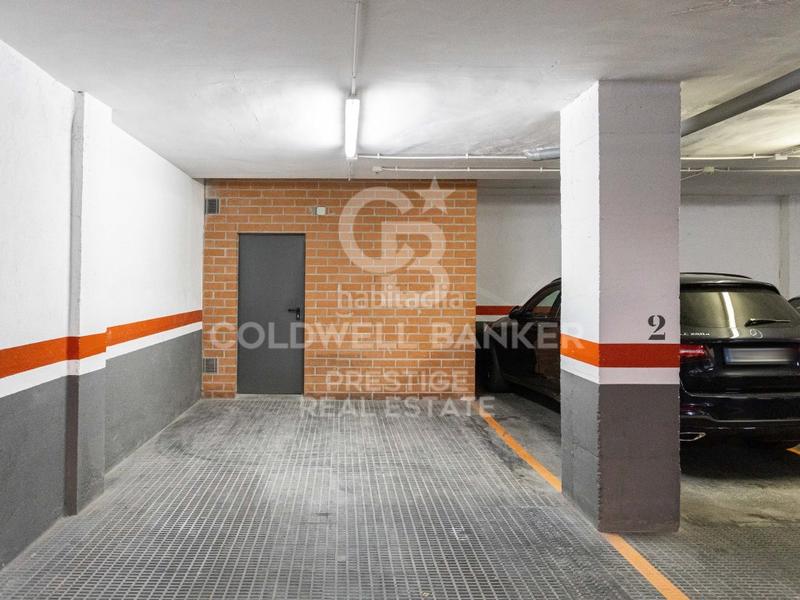 Foto ae97ce35-aa74-46e7-9816-e84112b49ec4. Dachwohnung mit parking in Fort Pienc Barcelona