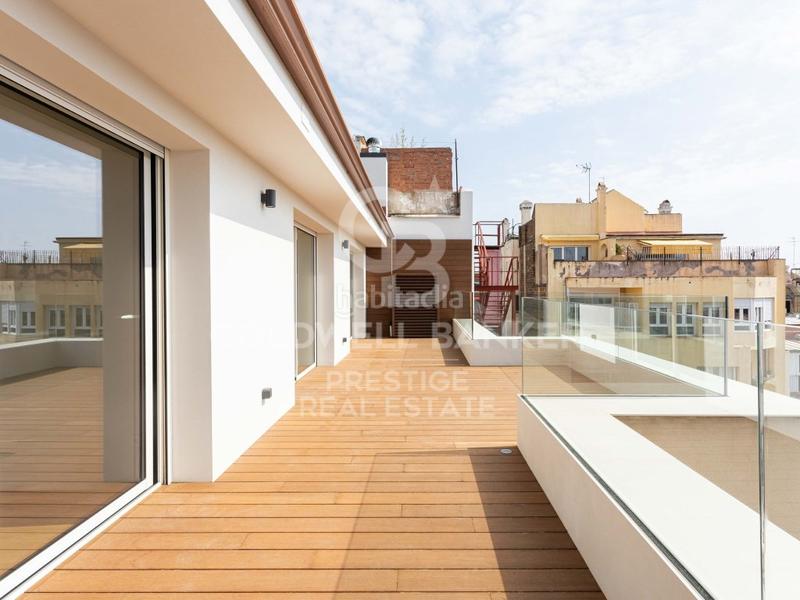 Foto b758f7b8-6828-422c-9779-96b330bcc83d. Dachwohnung mit parking in Fort Pienc Barcelona