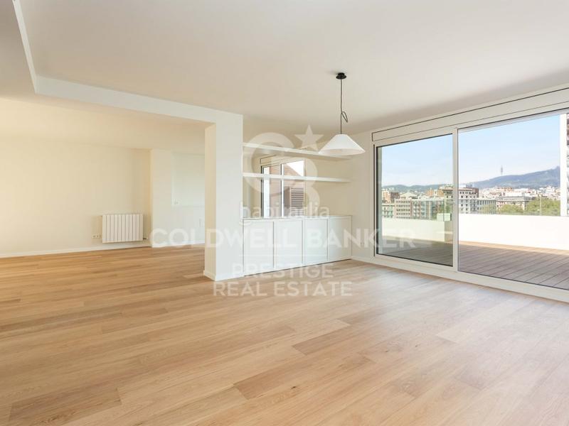 Foto ecd7d2ca-05f2-48ce-8f07-7f5036bd45ef. Dachwohnung mit parking in Fort Pienc Barcelona