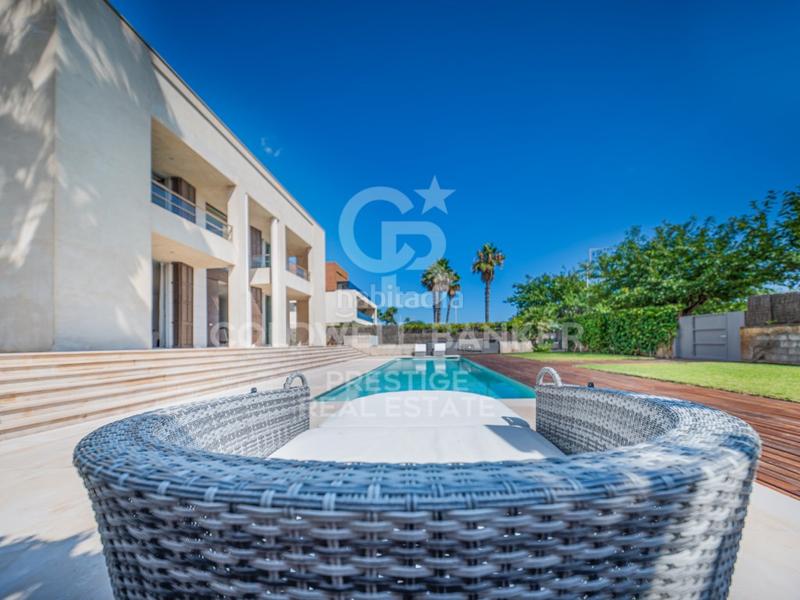 Foto 1190e181-f41c-4f39-a9d2-687aa3f3d1b0. Lloguer casa amb calefacció aparcament piscina a Gavà