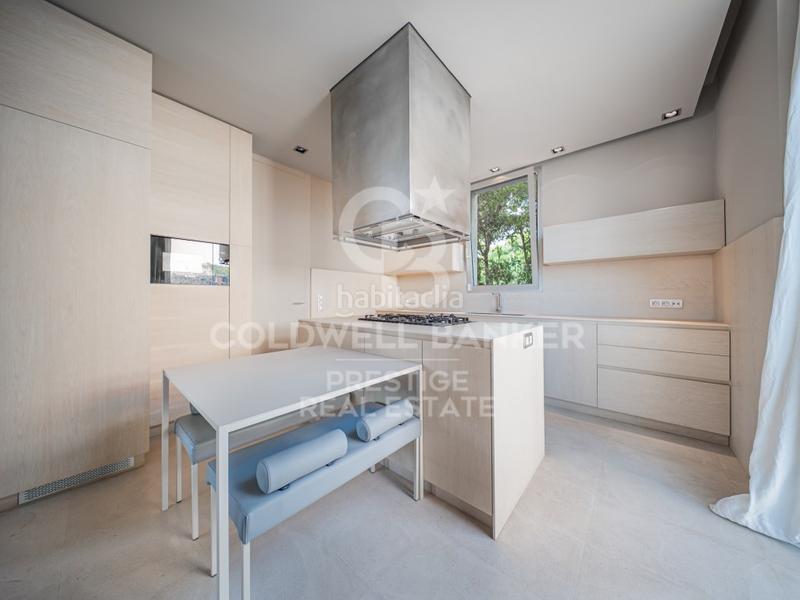 Foto 0e6cc8ff-7cf4-45e9-a3f6-d469c442aab9. Rent house with heating parking pool in Gava Mar Gavà