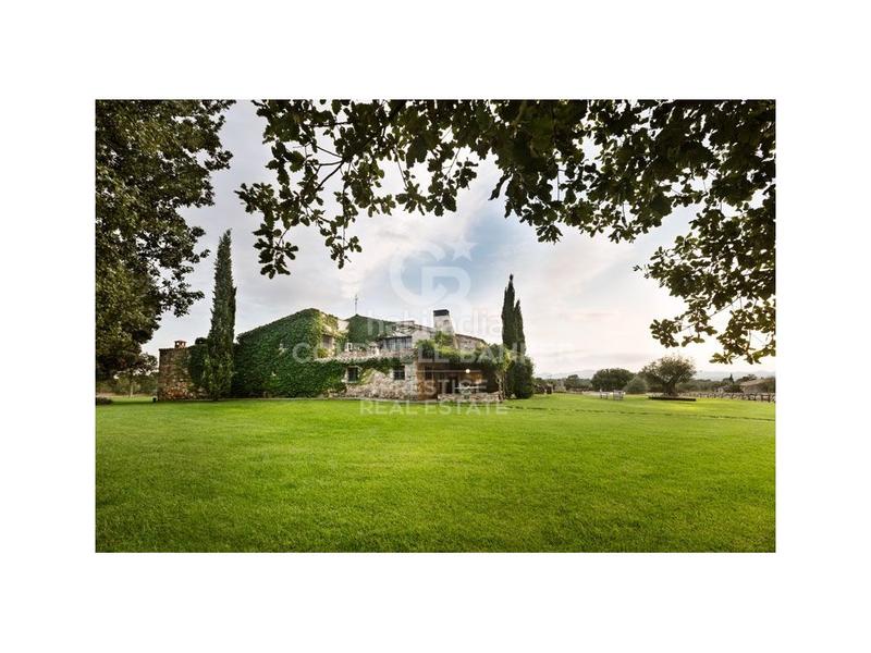 Foto 1a04c63e-680f-4c8d-99a9-eccbc01b0cfb. Casa preciosa masia centenaria en cassá de la selva en Cassà de la Selva