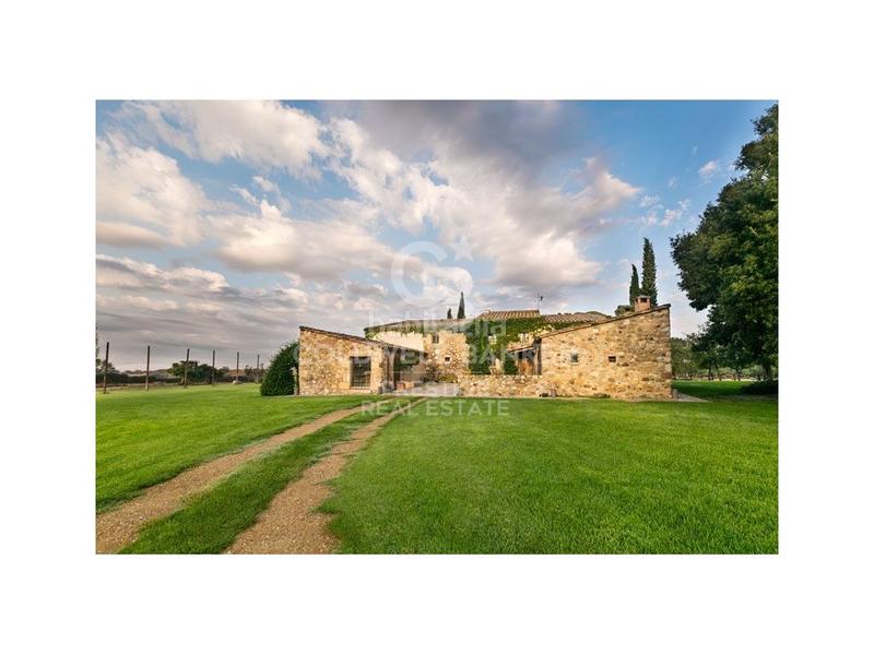 Foto 76ee5c99-9bbd-4604-9876-aa38aa6e5b64. Casa preciosa masia centenaria en cassá de la selva en Cassà de la Selva