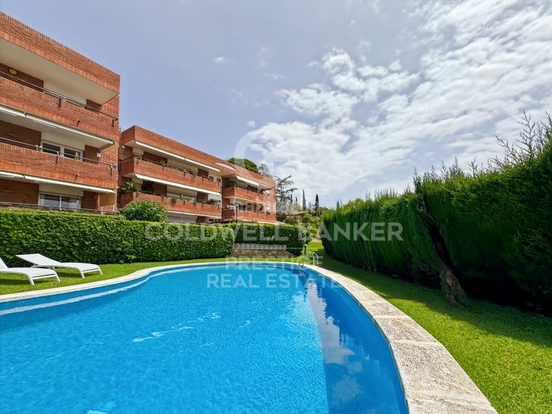 Foto 88d689cc-7bd2-4a3c-9d64-6b06fa96cfa8. Piso  exclusivo en caldes destrac con vistas al mar y piscina en Caldes d´Estrac