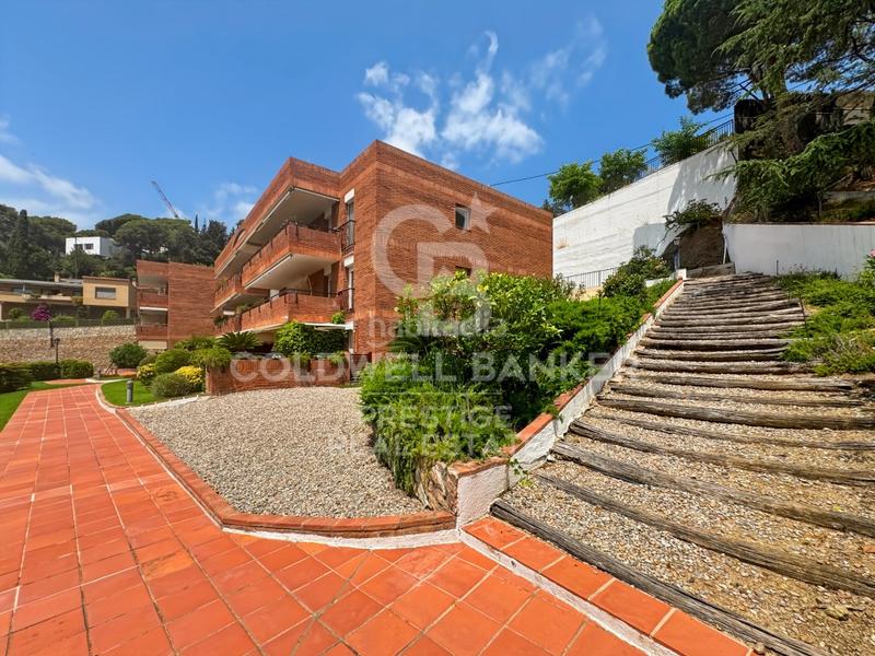 Foto 989b6ab0-9365-4f37-b47f-5b85ae4f10f3. Piso  exclusivo en caldes destrac con vistas al mar y piscina en Caldes d´Estrac
