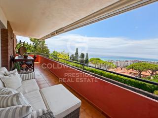 Pis  N/a. Piso exclusivo en caldes destrac con vistas al mar y piscina