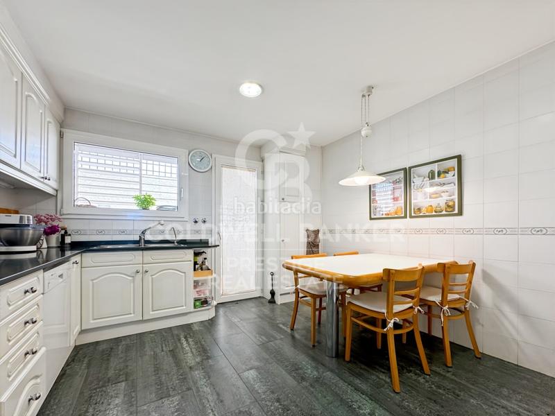 Foto e457ec3b-a2b4-414c-9704-b437da82e1cb. Piso  exclusivo en caldes destrac con vistas al mar y piscina en Caldes d´Estrac