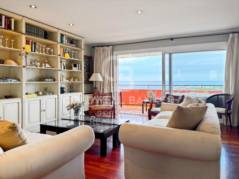Foto fcd43d37-a477-4c41-bd98-3596ae26a340. Piso  exclusivo en caldes destrac con vistas al mar y piscina en Caldes d´Estrac