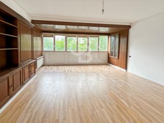 Location Appartement  N/a. Alquiler de piso a pocos metros de francesc macia en avenida dia
