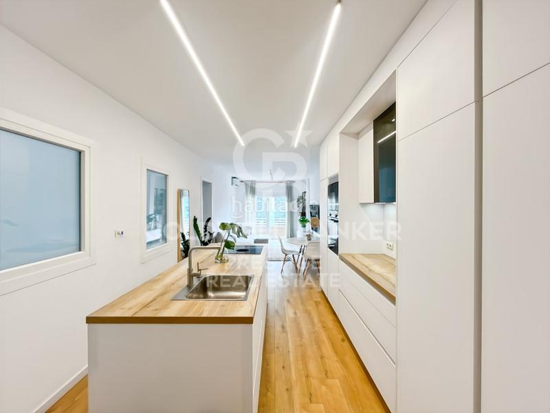 Foto 4ac9e0ca-9b1c-407e-b4bd-2ef36ba5b1da. Piso  reformado en venta en calle mallorca, eixample izquierdo en Barcelona