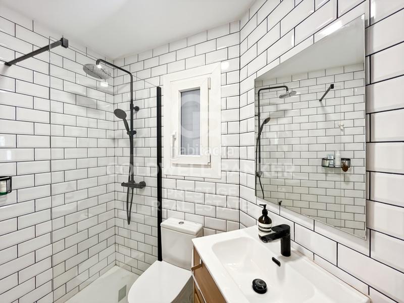 Foto 761e7a92-f229-4a37-8e24-14da34b4bd02. Piso  reformado en venta en calle mallorca, eixample izquierdo en Barcelona