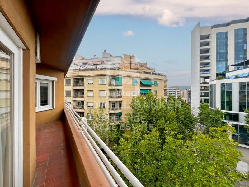 Foto f223456c-6cbe-4f84-a277-2f94475748ba. Piso  reformado en venta en calle mallorca, eixample izquierdo en Barcelona