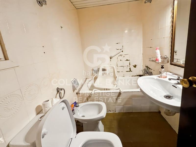 Foto 4f5b8e5d-05f2-4af1-93fe-bde443fd3ede. Piso  en sant gervasi con parking y piscina comunitaria en Barcelona