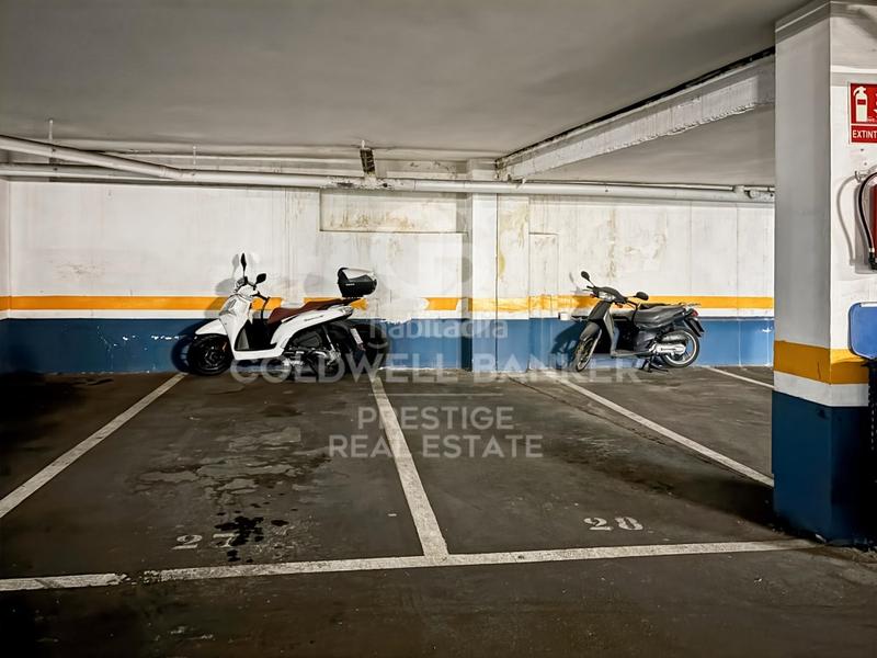 Foto 59c14d29-1698-4bfb-ae88-7848f15cbf3b. Piso  en sant gervasi con parking y piscina comunitaria en Barcelona