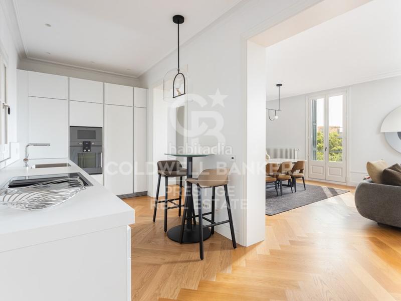 Foto eb07a32a-1f78-42e5-8f9c-309ae719f4a8. Affitto piccolo appartamento con piscina in Dreta de l´Eixample Barcelona