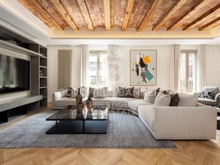 Apartament  N/a. Elegancia y lujo atemporal en el corazón del eixample dreta, bar