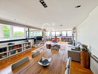 Location Appartement  N/a. Piso en alquiler en finestrelles con 2 plazas de parking y pisci