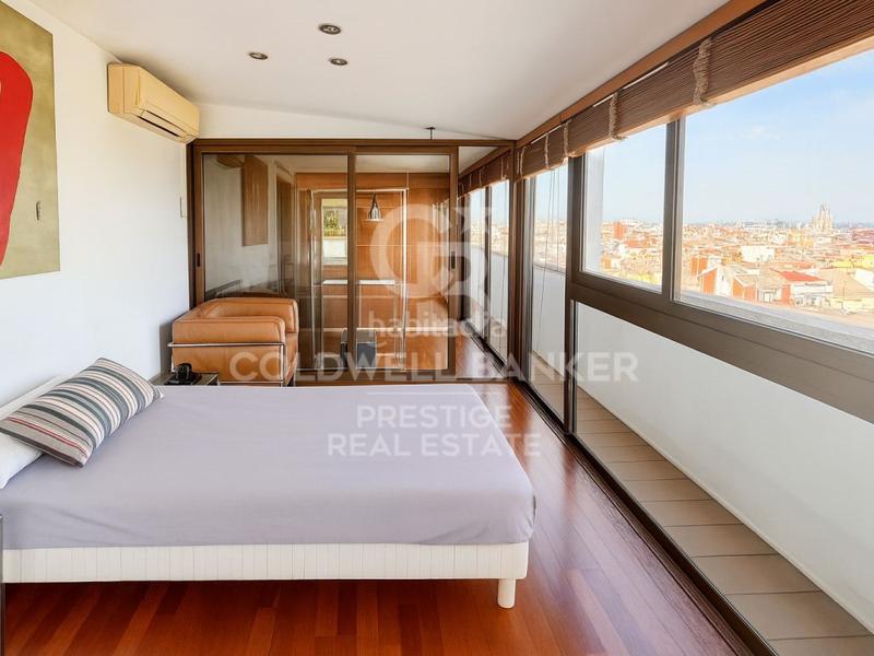 Foto 2a6e09fd-3213-40bf-94bd-3f8e5632e924. Ático  con vistas al mar en la zona alta en Putget - Farró Barcelona