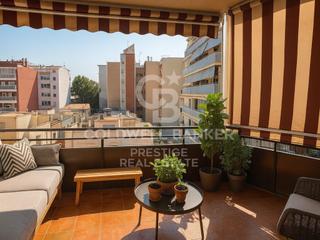 Appartement  N/a. Piso en poblenou con terraza a 10 minutos del mar,barcelona