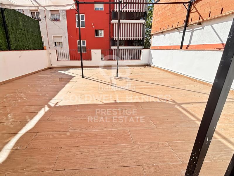 Foto 2c9145a3-e4b9-4de5-ae52-53df2cc6163a. Edifici a Bon Pastor Barcelona