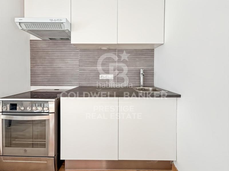 Foto bca42d9d-d9c5-4c92-ae5e-b79f78a75e3b. Edifici a Bon Pastor Barcelona