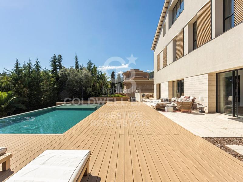 Foto 11b97de6-85ee-49e1-893d-52b38ecba39c. Casa con parcheggio in Sarrià Barcelona