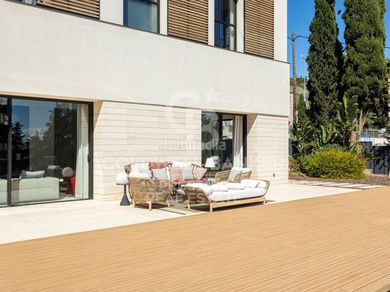 Foto 1c8706d3-1655-4a37-8a26-2c90d99a344b. Casa con parcheggio in Sarrià Barcelona