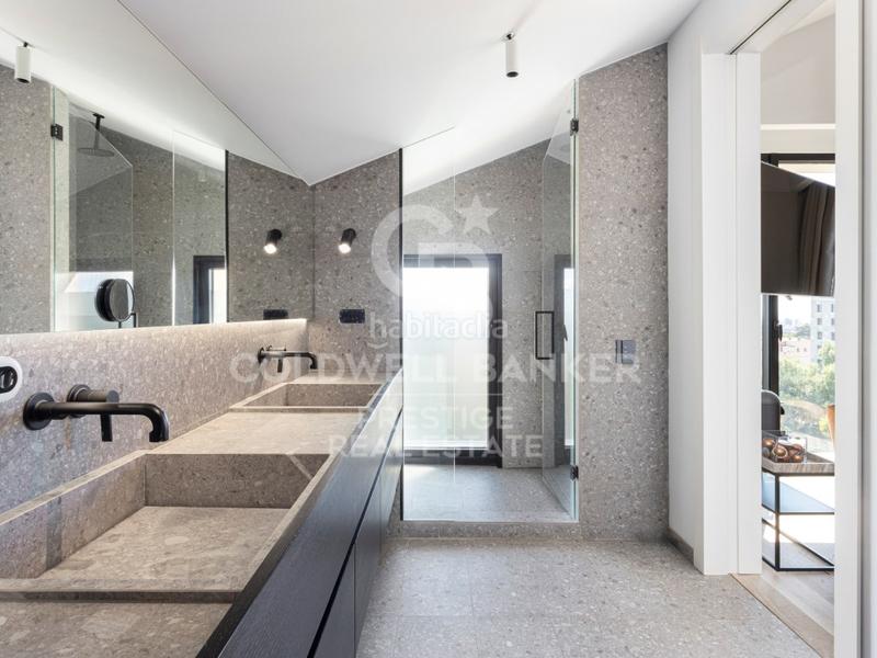 Foto acc6cbe9-1318-4458-8a53-34a03878e48e. Casa con parcheggio in Sarrià Barcelona