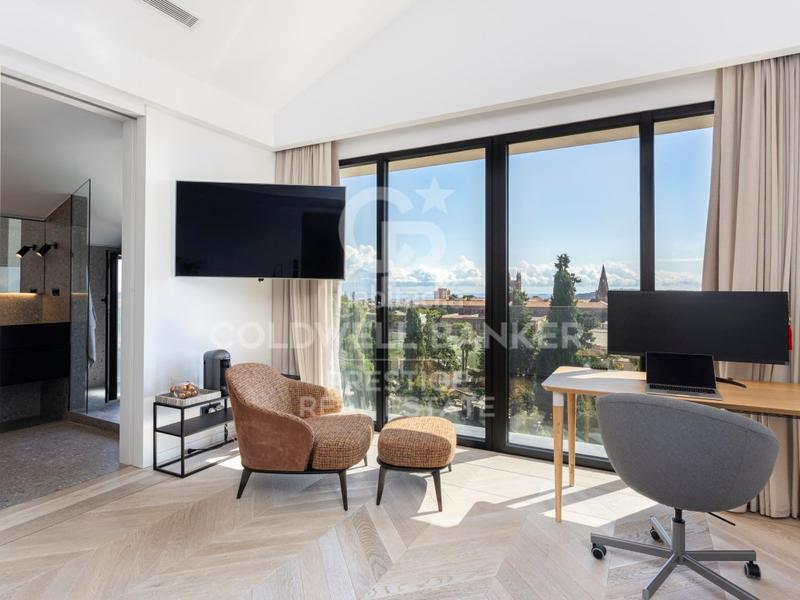 Foto b931fa82-27aa-4790-9f21-f76d0c1d694c. Casa con parcheggio in Sarrià Barcelona